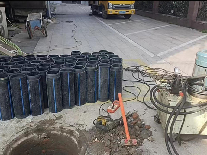 夷陵PE置换管厂家 DN315置换管 非开挖管短管置换